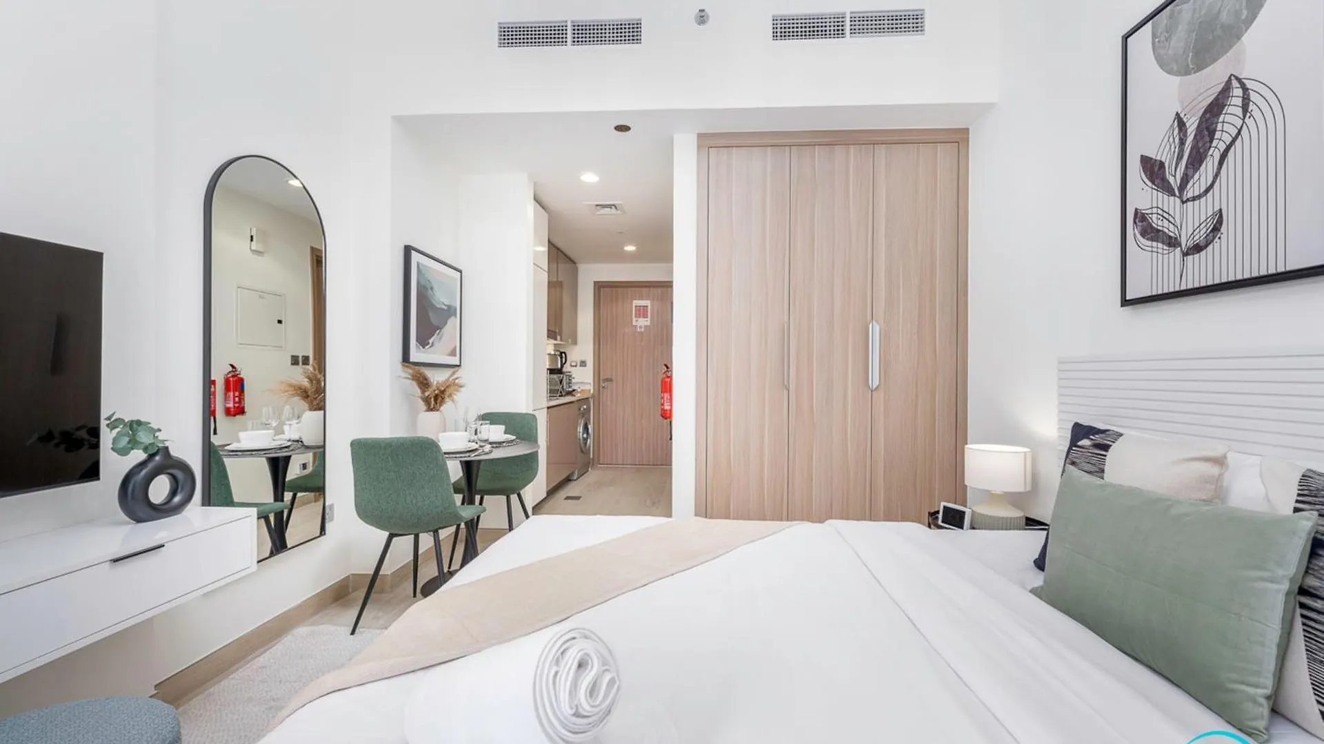 Snug Studio Apartment At Azizi Riviera, Al Merkadh By Deluxe Holiday Homes Dubai United Arab Emirates